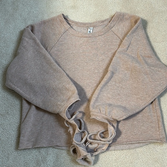 Alo sweater - Picture 1 of 3